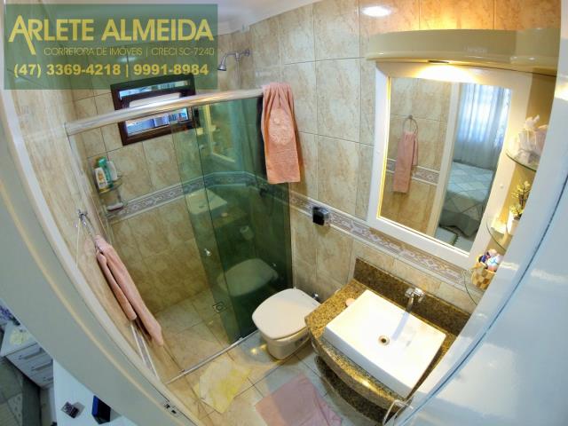 0_10637_9345