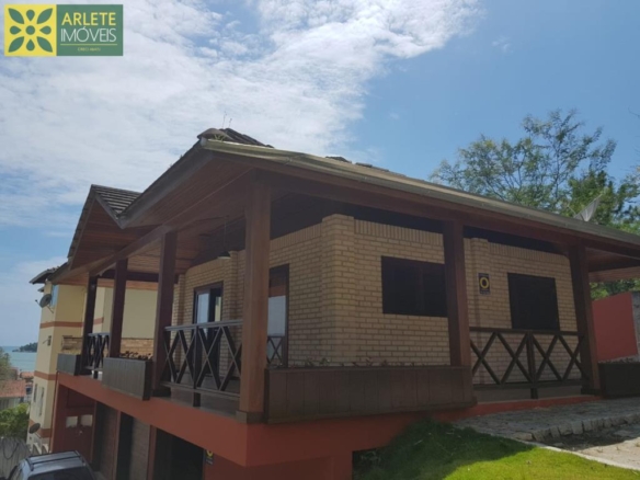 Casa - Porto Belo SC