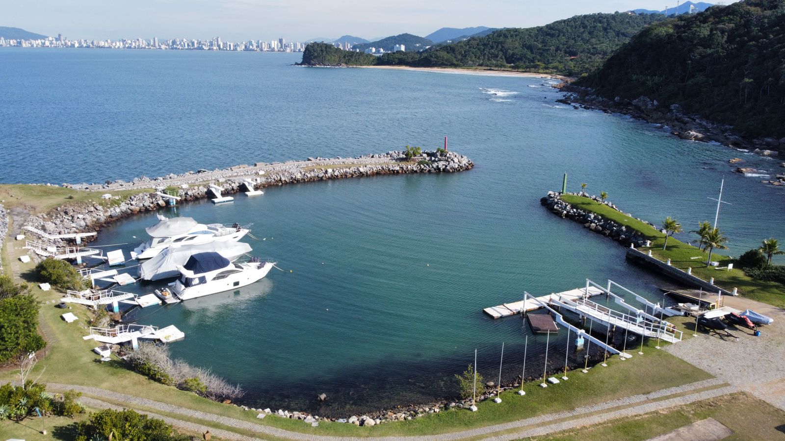 Apartamentos Frente para o Mar